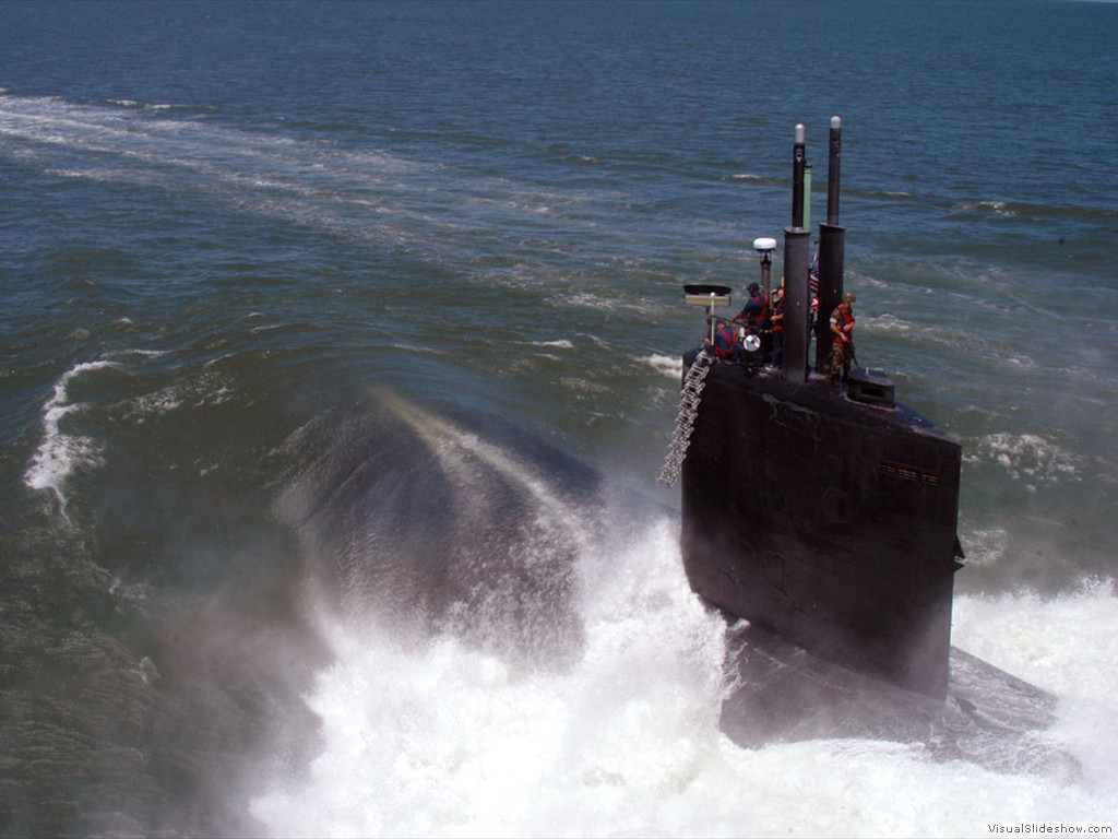 USS Albany (SSN-753) in Chesapeake Bay returning from deployment in 2004.
